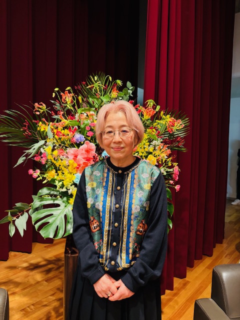 講演会での朝倉かすみ先生